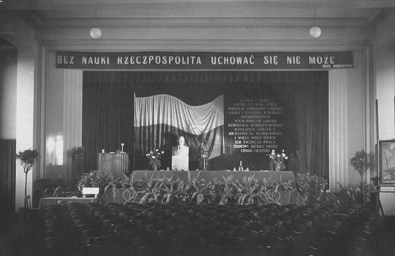 Pałac Staszica, Sala Lustrzana, sesja naukowa PAN „Odrodzenie w Polsce”, 1953, APAN, Zbiór Fotografii, I–50